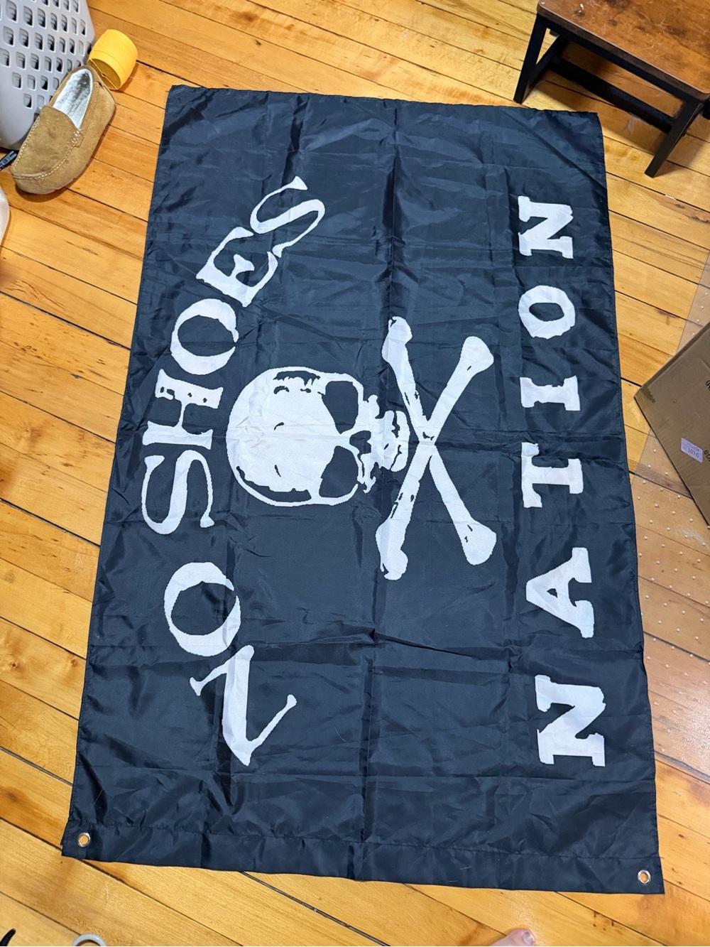 Kenny Chesney No Shoes Nation Skull Flag - Picture 2 of 5